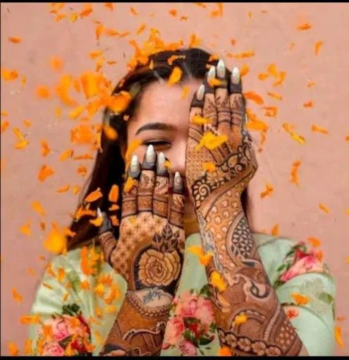 Front Hand Mehndi Design (2)