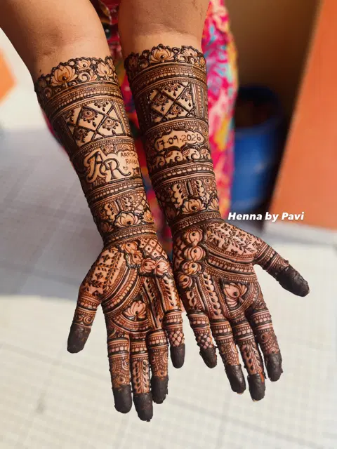 bridal figure full hand mehndi design