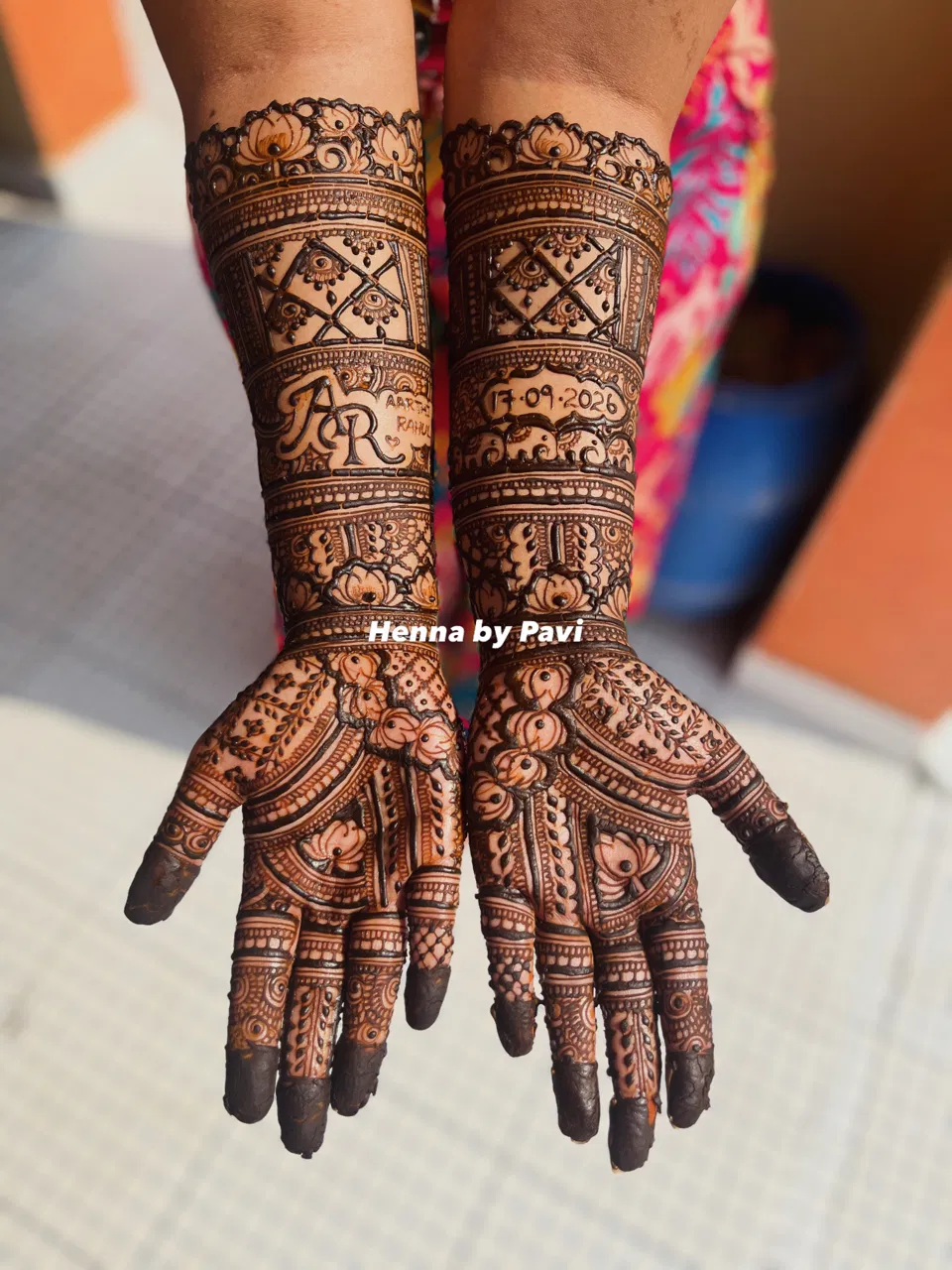 Bridal Full Hand Mehndi Design with Figures (2)