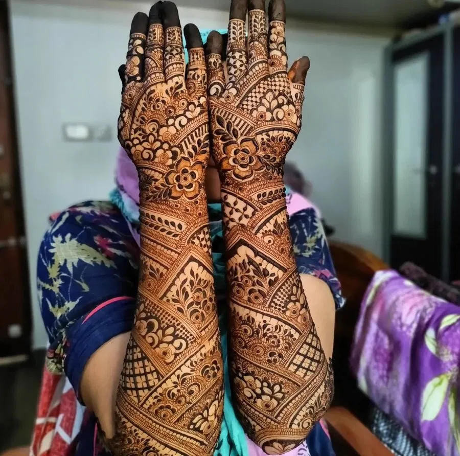 Full Hand Mehndi Design with Figures