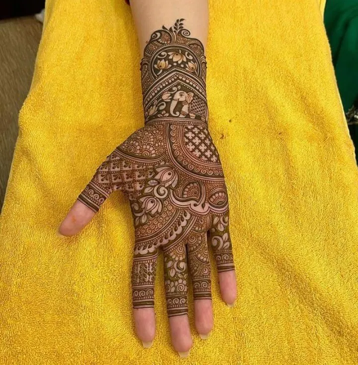 Front Hand Mehndi Design