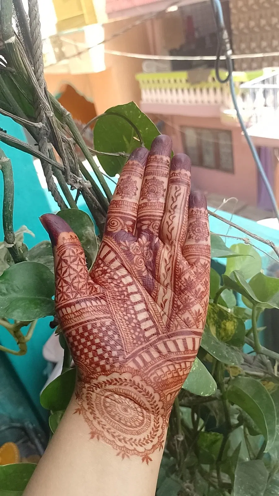 Front Hand Mehndi Design