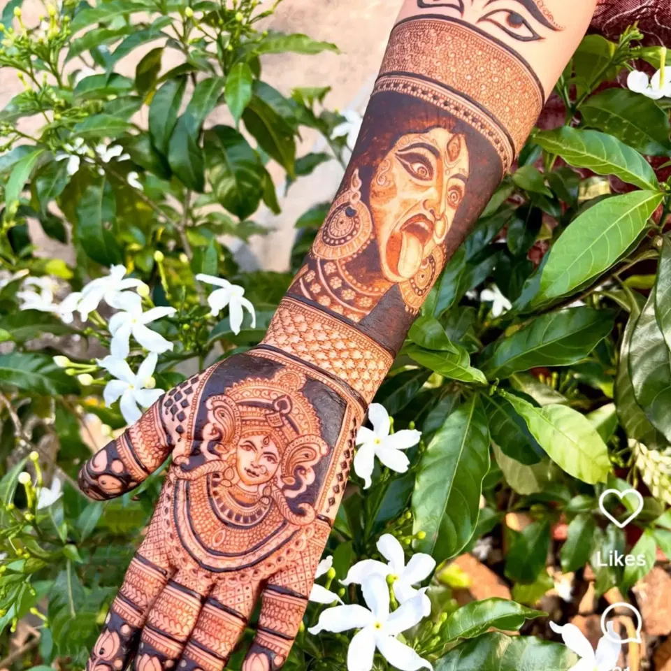 Bridal Front Hand Mehndi Design with Figures (38)
