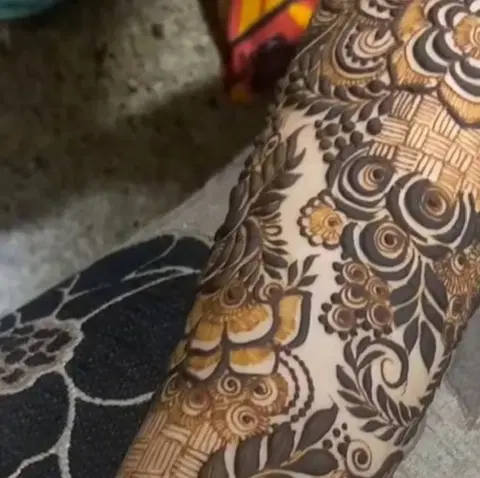 full hand mehndi design