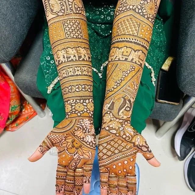 Full Hand Mehndi Design with Figures