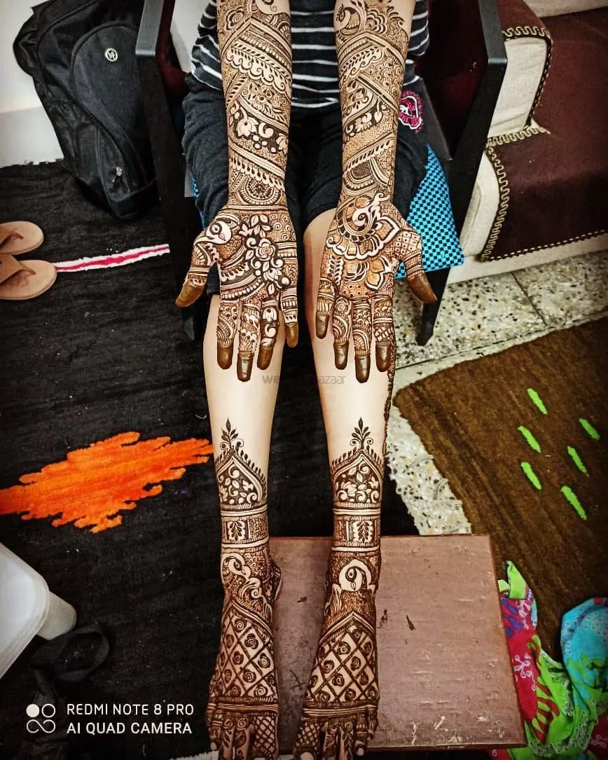 Front Hand Mehndi Design