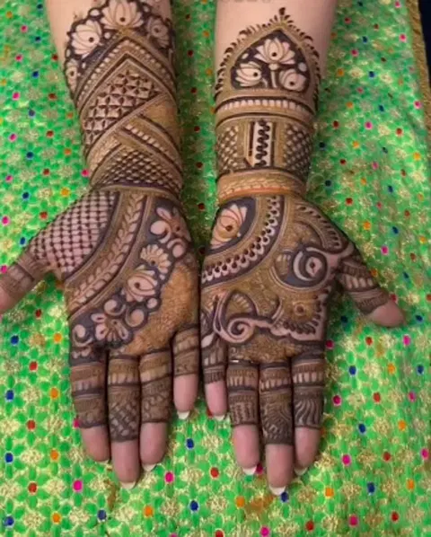 figure mehndi design