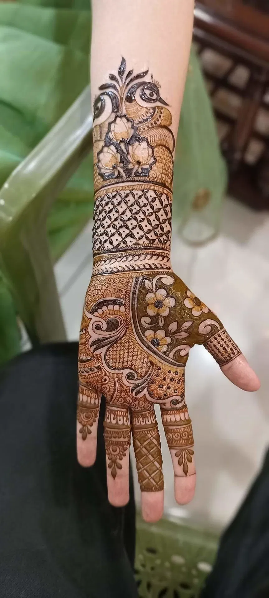 Front Hand Mehndi Design