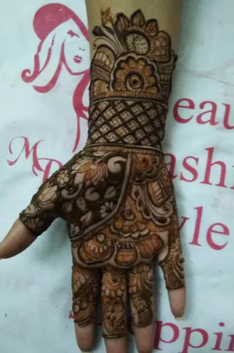 full hand mehndi design