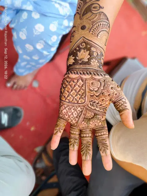 mehndi design