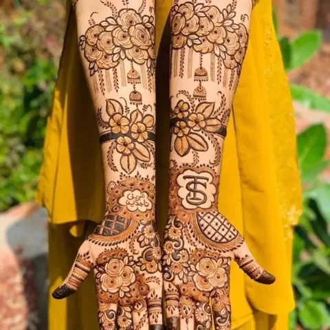 figure front hand mehndi design