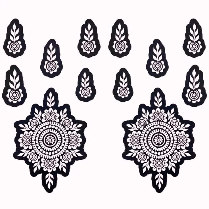 Arabic Bridal Mehndi Design with Gol Tikki and Moon