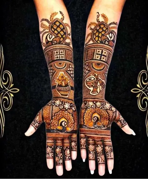 figure back hand mehndi design