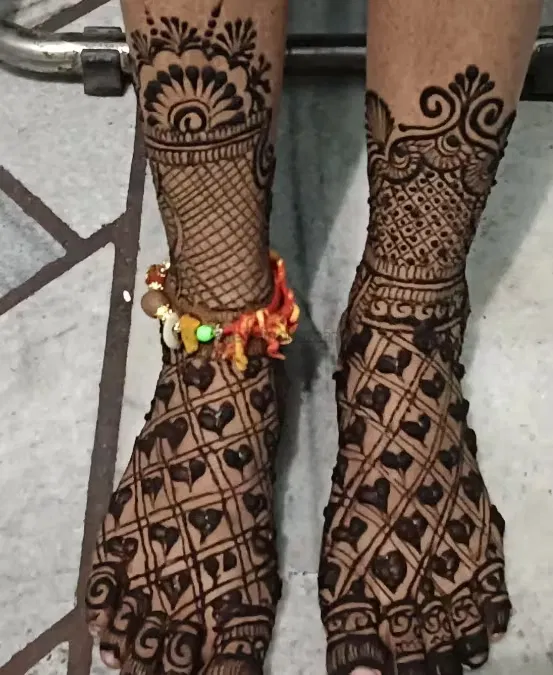 Back Hand Mehndi Design