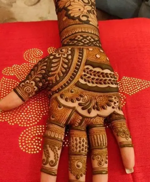 full hand mehndi design