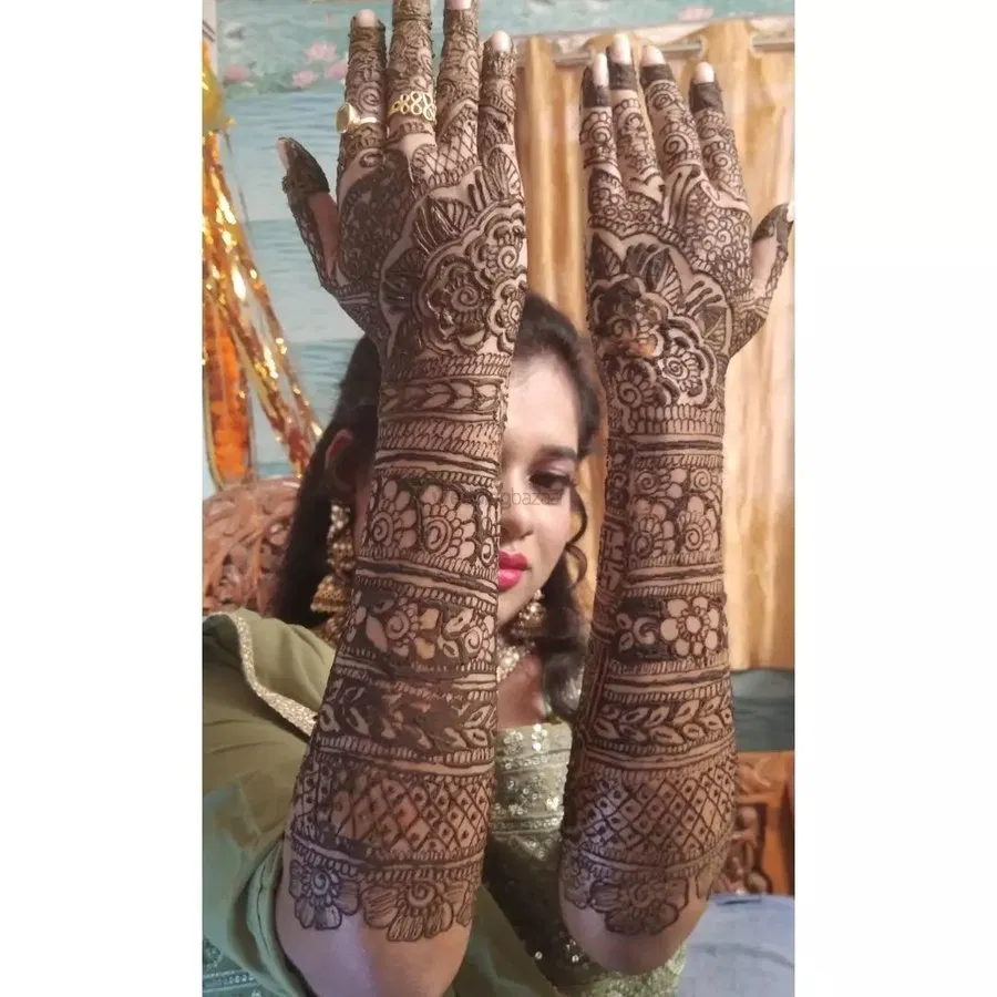 Full Hand Mehndi Design with Figures