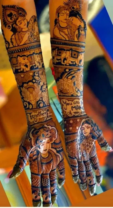 figure front hand mehndi design