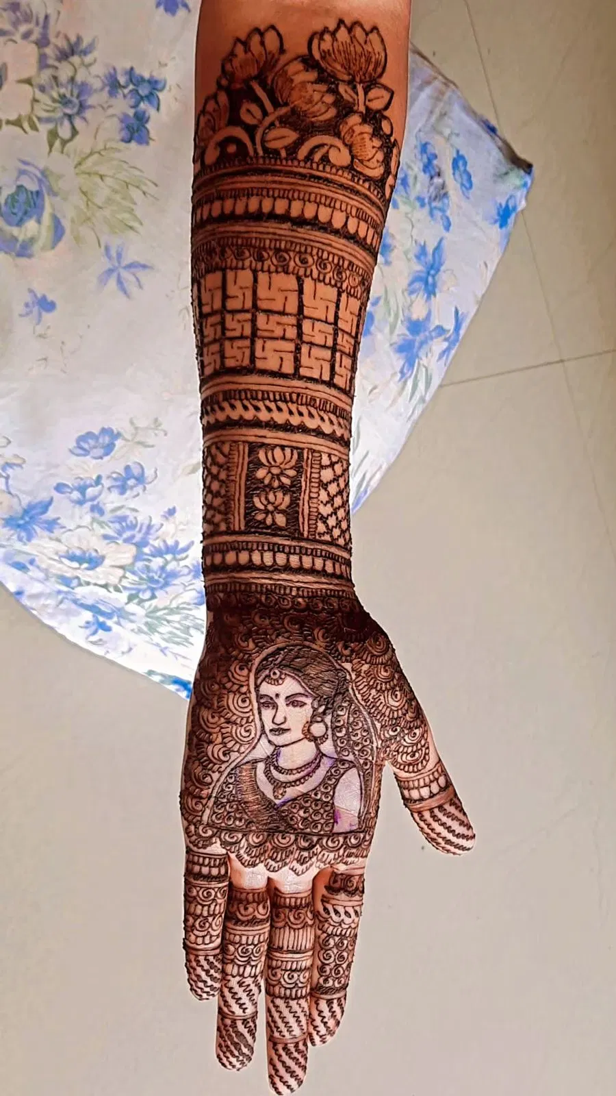 Front Hand Mehndi Design with Figures