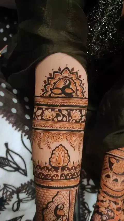 full hand mehndi design