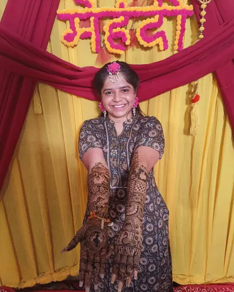 full hand mehndi design