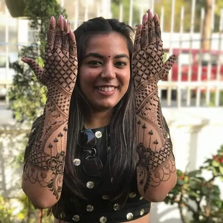 Back Hand Mehndi Design