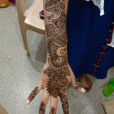 full hand mehndi design