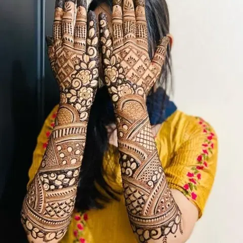 full hand mehndi design