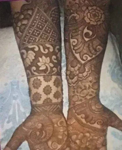 figure full hand mehndi design