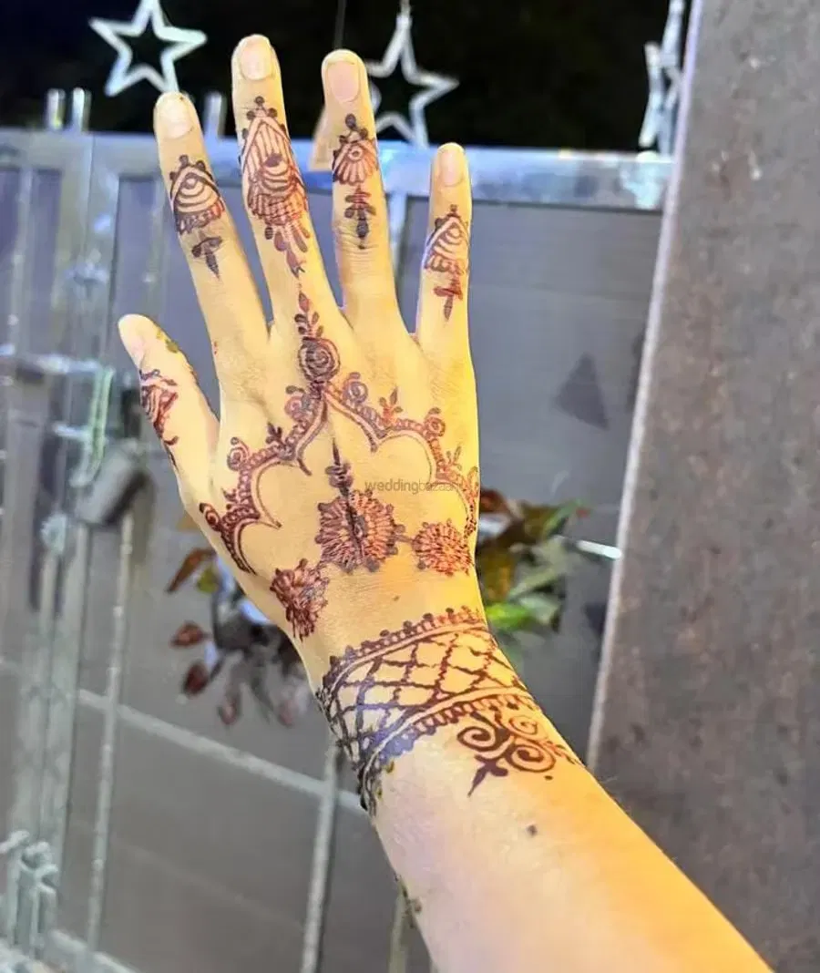 Simple Mehndi Design (3)