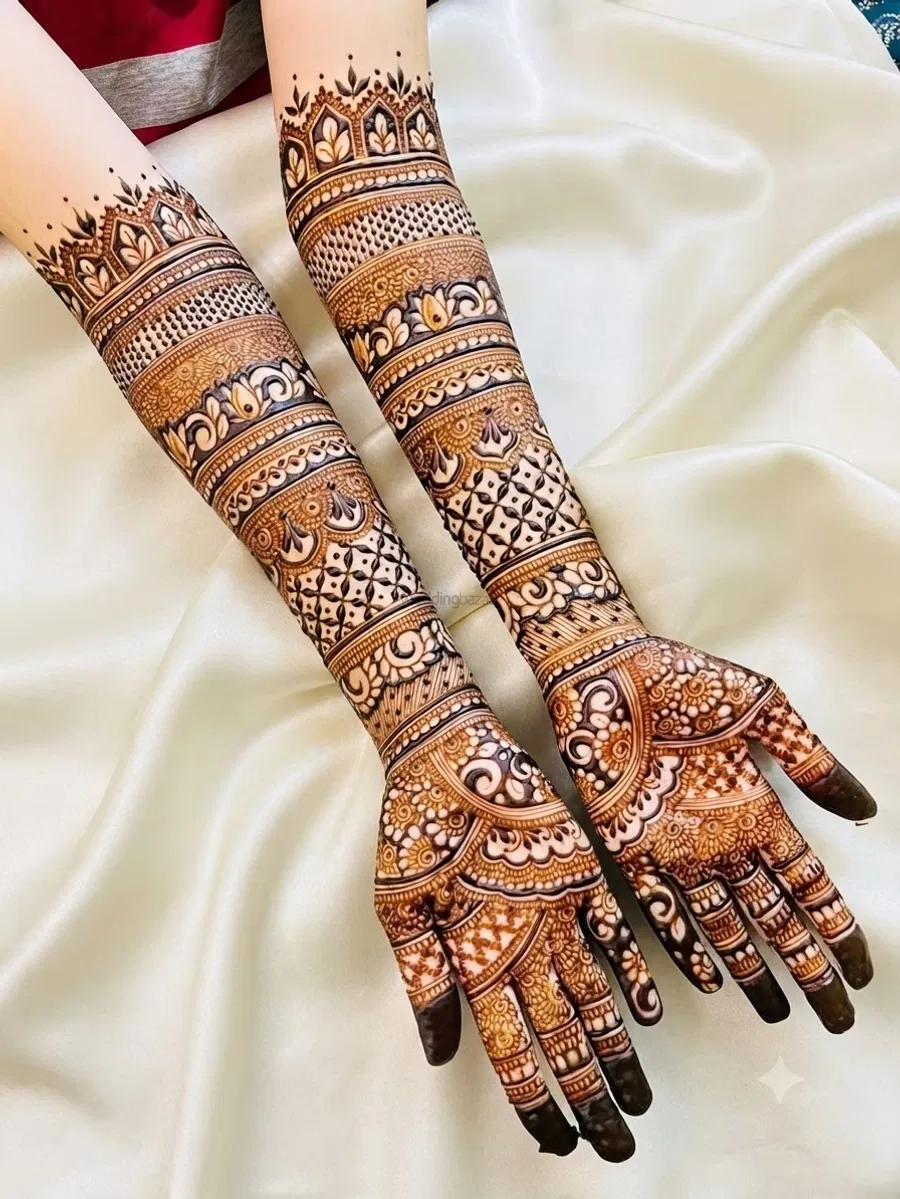 Front Hand Mehndi Design