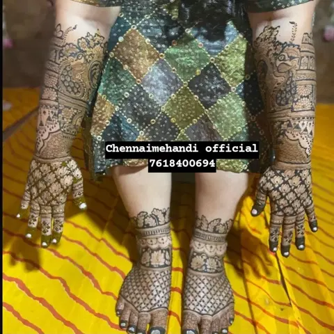 back hand mehndi design