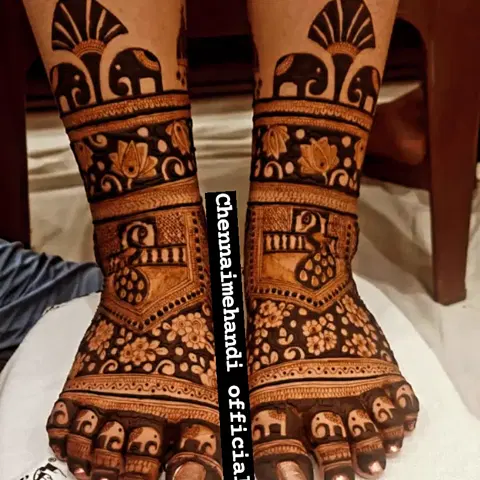 figure foot mehndi design