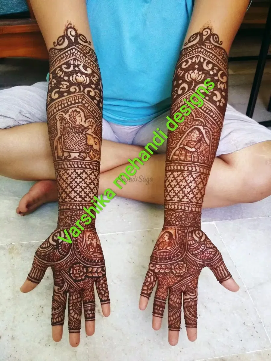 Heavy Front Hand Mehndi Design with Figures and Peacock (4)