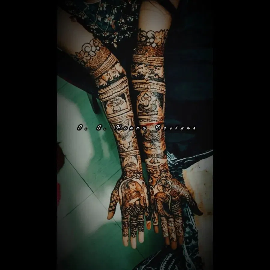 Front Hand Mehndi Design with Figures