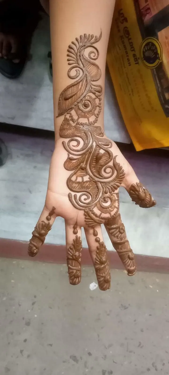 Front Hand Mehndi Design
