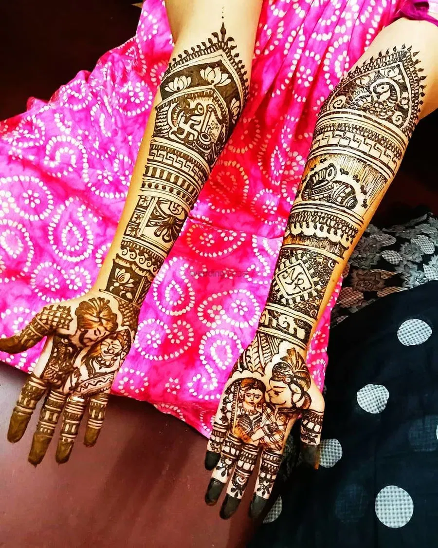Mehndi Design with Hearts