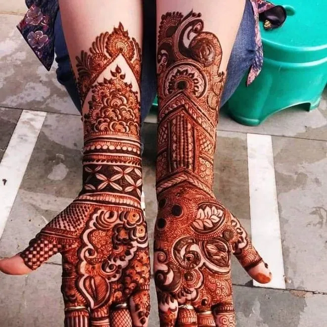 Front Hand Mehndi Design