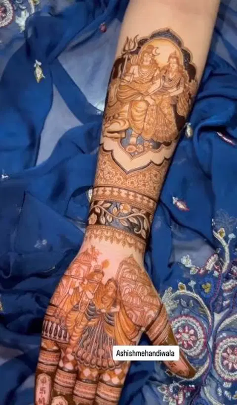 front hand mehndi design