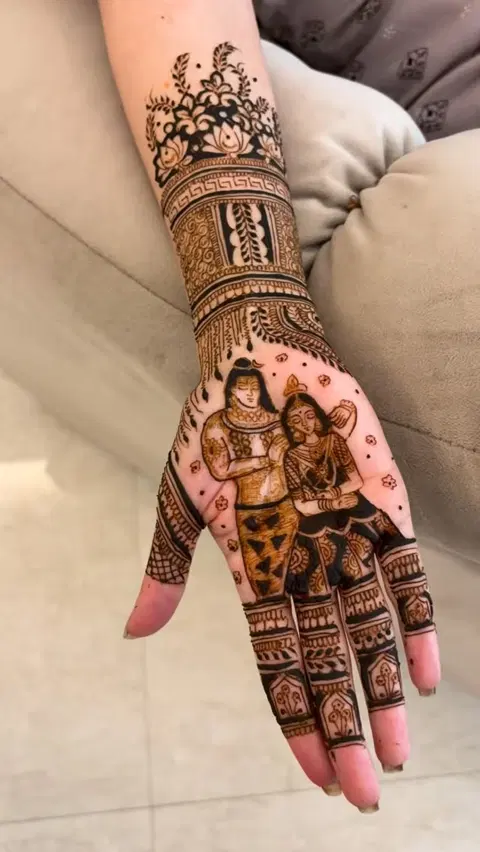 figure mehndi design