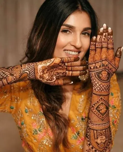 full hand mehndi design