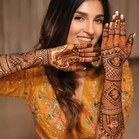 back hand mehndi design