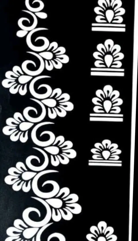 arabic simple circle front hand mehndi design
