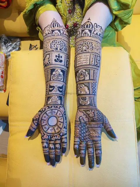 figure full hand mehndi design