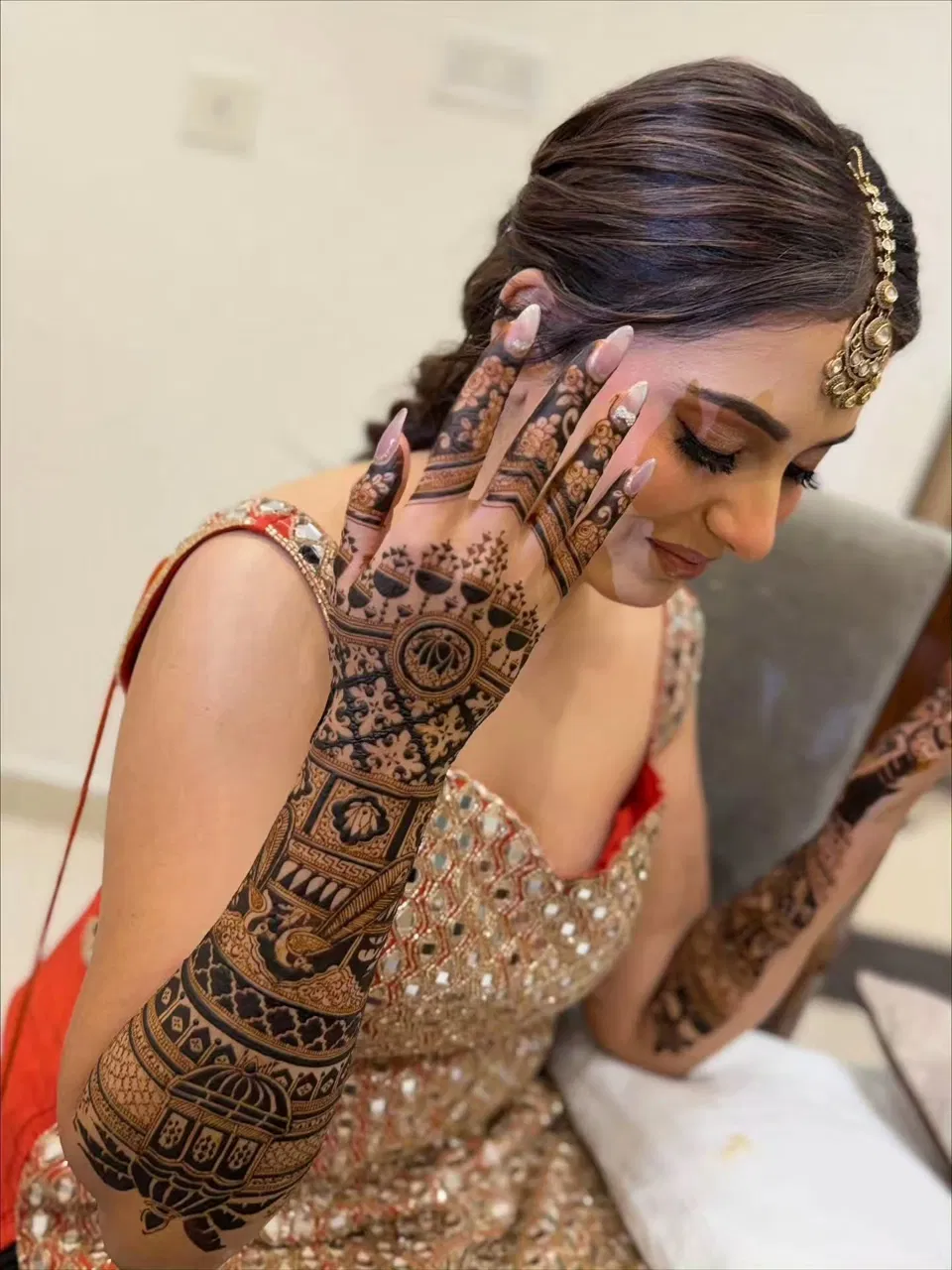 Bridal Full Hand Mehndi Design with Figures (48)