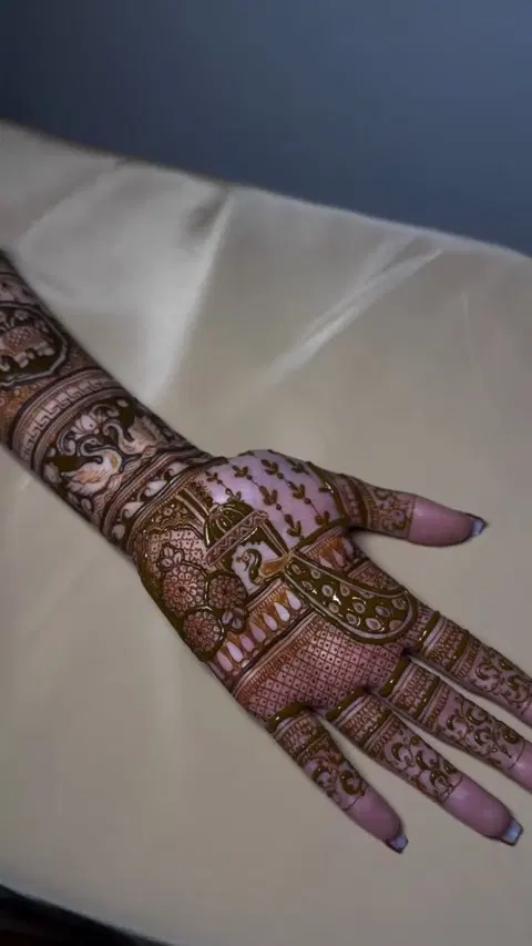 bridal front hand mehndi design
