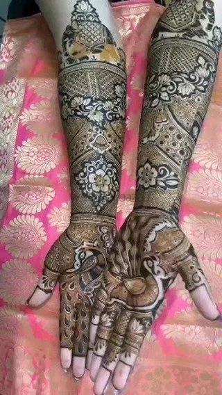 Full Hand Mehndi Design with Figures (2)