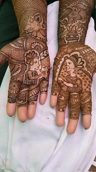 Mehndi Design with Figures and Hearts