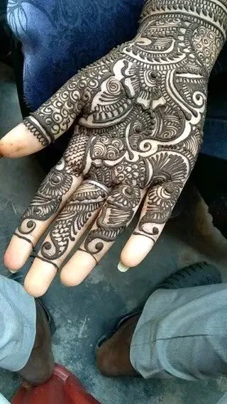 Front Hand Mehndi Design