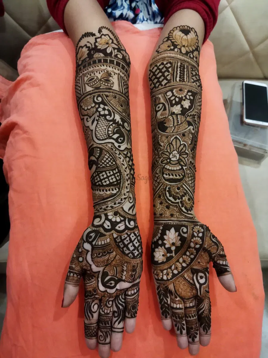 Full Hand Mehndi Design with Figures (2)