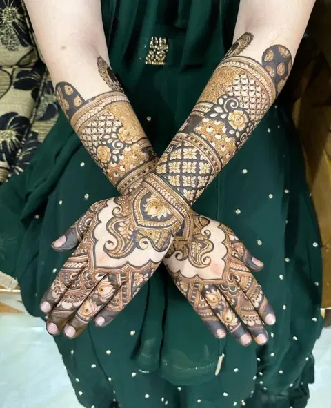 figure full hand mehndi design